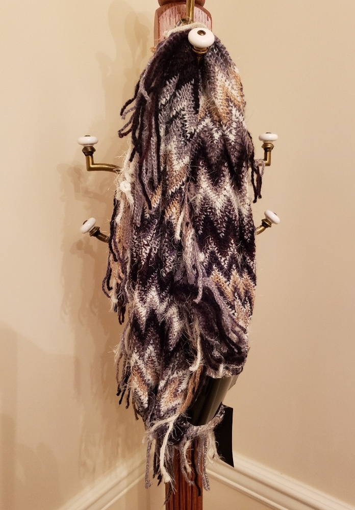 NWT Steve Madden Infinity Scarf